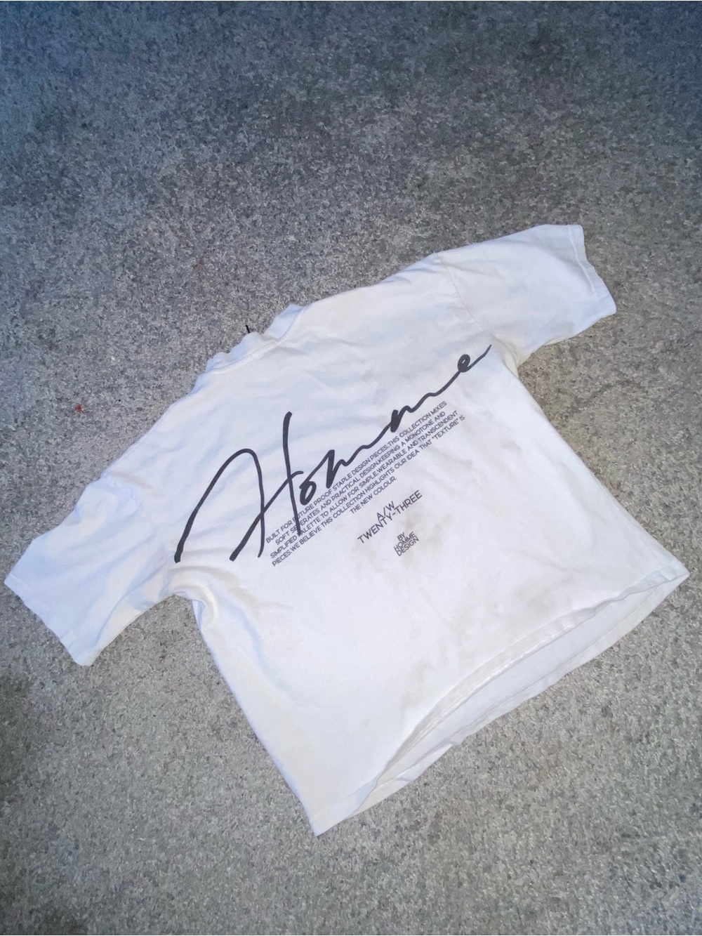 Graphic tee shirt short sleeve white & black